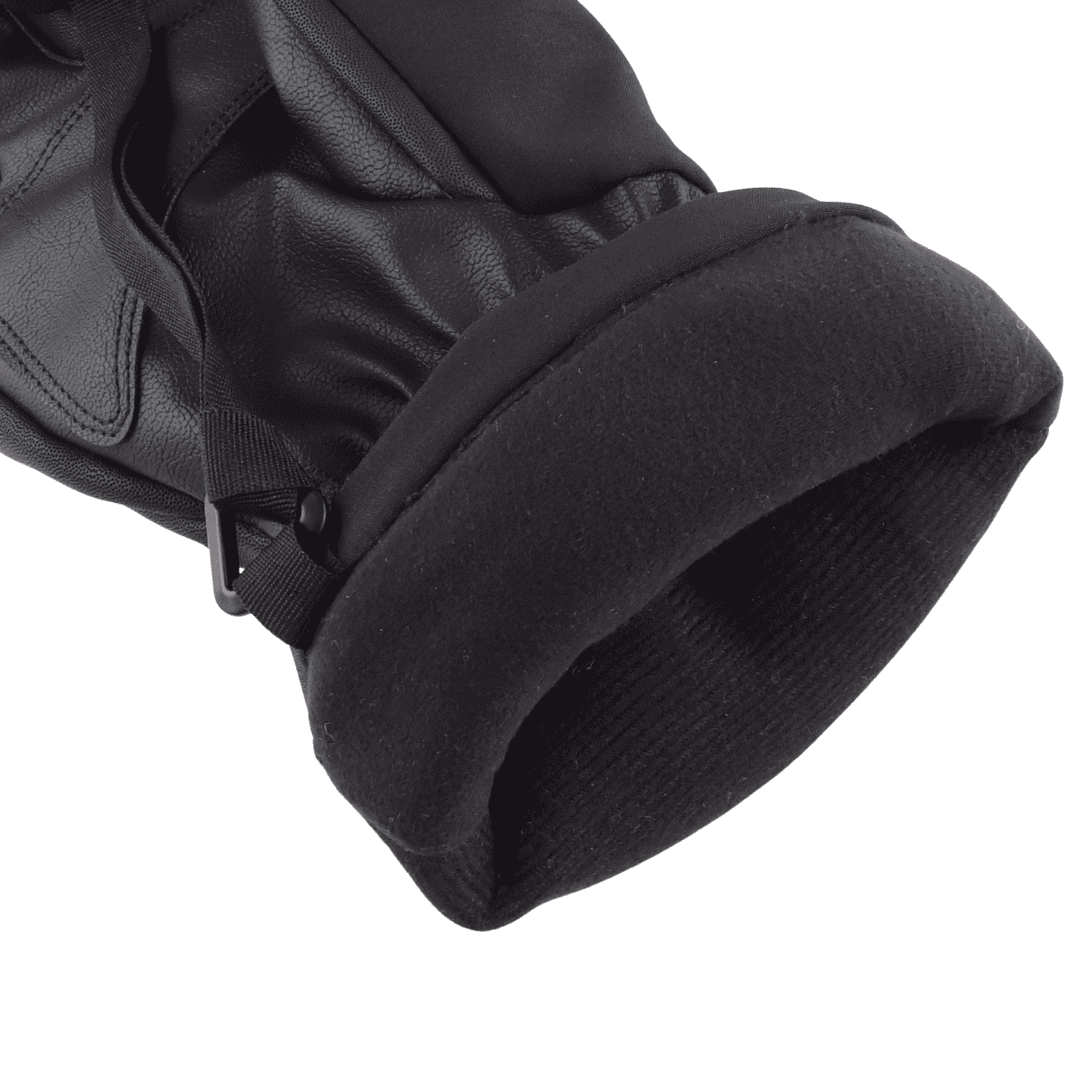 Oven heated gloves in black